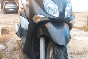 Yamaha X-City 250.