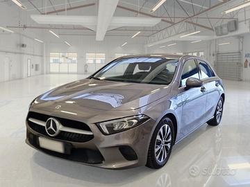 MERCEDES-BENZ A 180 D AUTOMATIC BUSINESS EXTRA 5 P