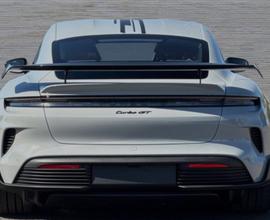 Porsche Taycan Turbo GT-Weissach-1035 CV