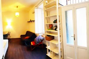 Monolocale autonomo e silenzioso