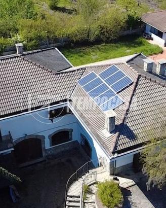 INCANTEVOLE VILLA CON PISCINA!