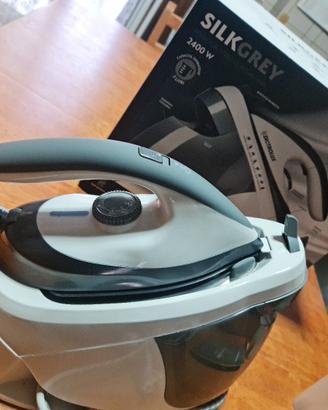 Ferro da stiro con caldaia SilkGrey 2400 watt