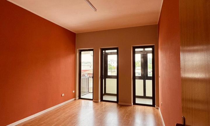 Ufficio Poggioreale - Adiacente Tribunale