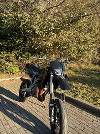 Husqvarna SM 125 - 2008