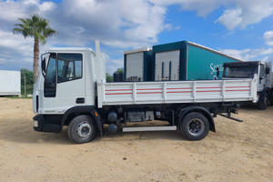 Iveco eurocargo 80E22 ribaltabile trilaterale