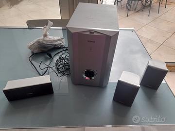Sistema audio 2.1 con subwoofer