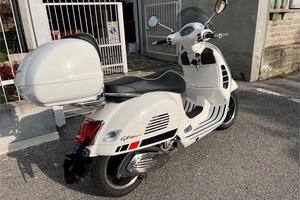 Vespa 300 gts super sport
