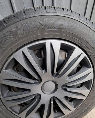 GOMME INVERNALI TOYO su cerchi in ferro