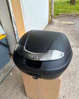 Bauletto Givi con piastra Givi