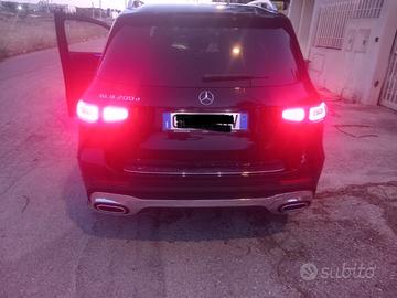 Mercedes GLB200
