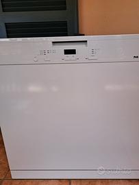 Lavastoviglie Miele G4910