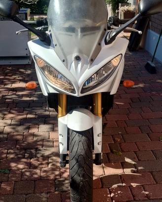 Yamaha Fazer 800
