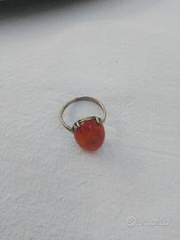 Orecchini e anello ambra