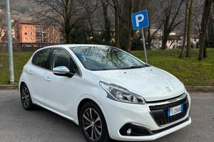 Peugeot 208 5p 1.2 puretech Allure 82cv