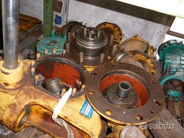 Ricambi ponte assale komatsu pw95 pw75