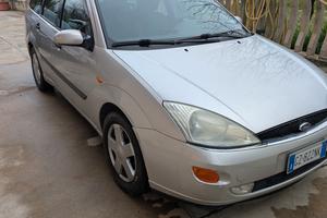 Ford focus 1 serie 