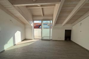 Loano si propone bilocale con doppio terrazzino