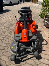 Trattorino tagliaerba HUSQVARNA R112C