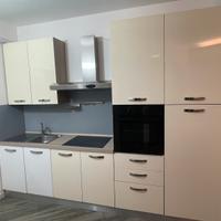 Cucina avorio lineare