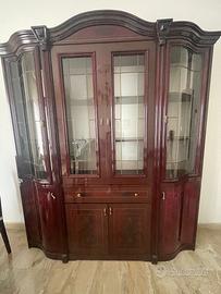 Mobile antico per soggiorno