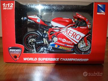 Ducati 999 F05 SBK  - 1/12 NewRay 