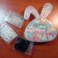 Perline ed elastici per braccialetti fai da te