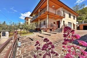 VILLA SINGOLA A GUALDO TADINO