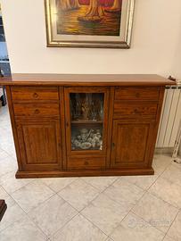 Mobilr da siggiorno,tavolo e sedie legno massello