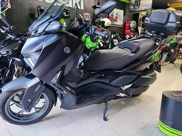 Yamaha XMAX 300