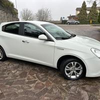 Alfa Romeo Giulietta 2.0 JTDm-2 140 CV Distinctive