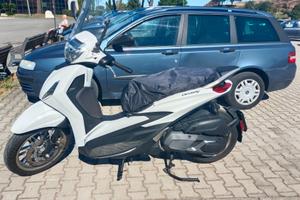 PIAGGIO BEVERLY 400 HPE 2021