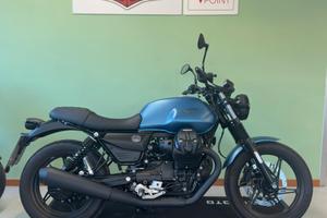 Moto Guzzi V7 Stone 2025