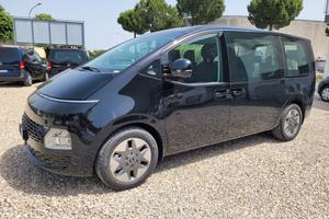 Hyundai Staria 2.2 AT 9 posti 4X4