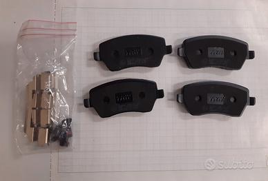 kit pasticche freni anteriori autovettura TRW