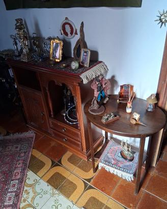 tavolino e armadietto vintage