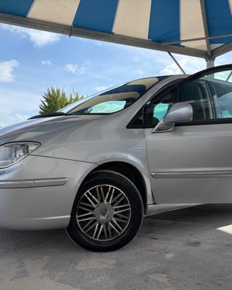 Lancia Phedra 2.0 MJT 136 CV Platino