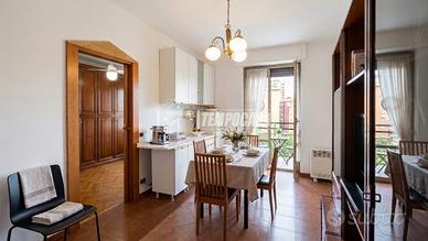 Bilocale con balcone a due passi da Piazza Udine