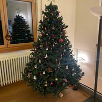 Albero di natale con luci