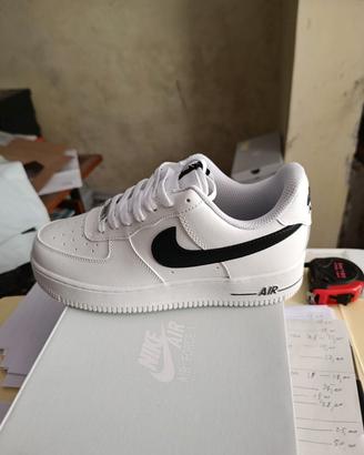 scarpe Nike varie misure