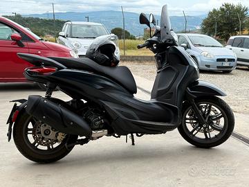 Piaggio Beverly S 300 Hpe