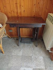 Macchina da cucire vintage