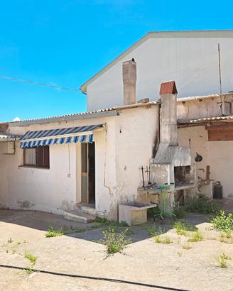 Casa indipendente con ampio cortile