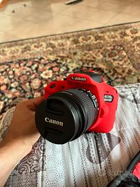 CANON EOS 2000D