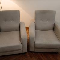 Coppia di poltrone color grigio chiaro