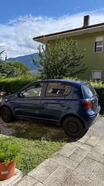 TOYOTA YARIS ANNO 2004