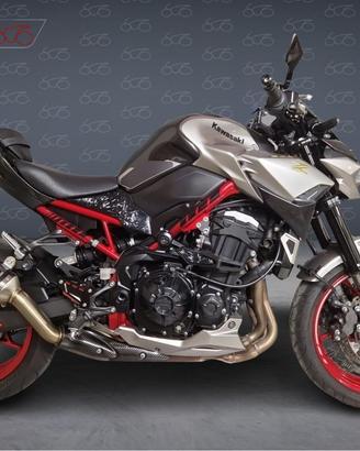 KAWASAKI Z 900 -