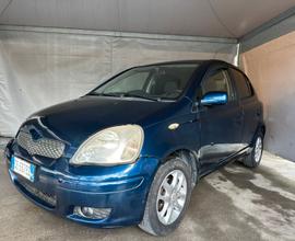 Toyota Yaris 1.0i 16V cat 5 porte Sol