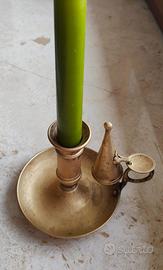 Candelabro in ottone con smorzacandela - vintage