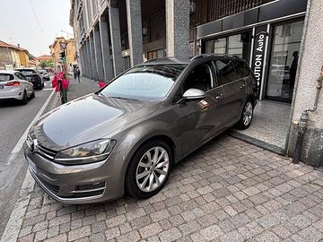 VW GOLF VARIANT 1.6 TD DSG HIGHLINE