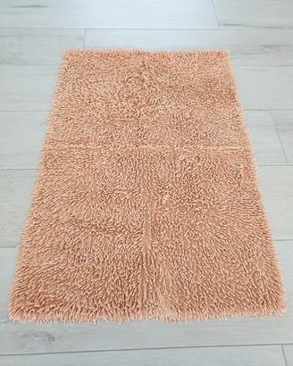 Tappeto arancione 